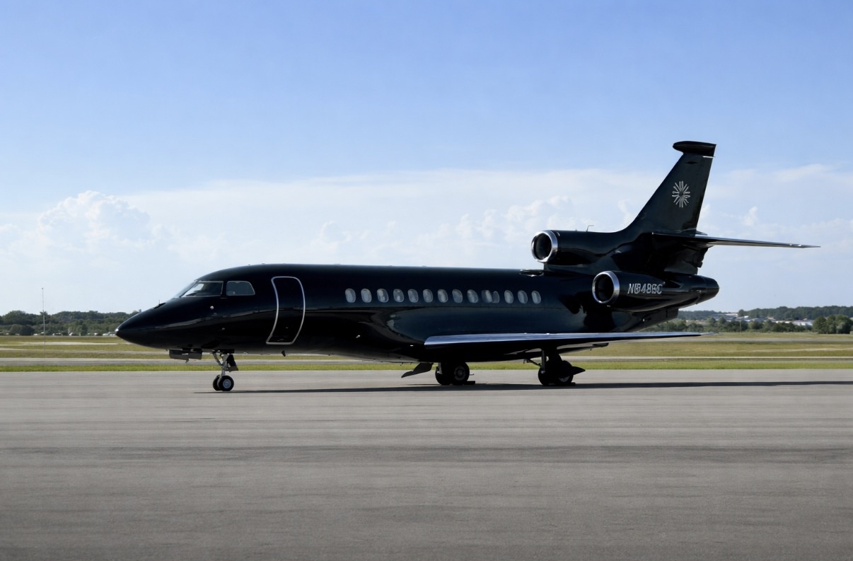 Challenger 300 aircraft detailing